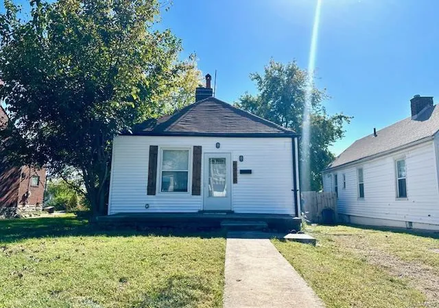Photo 2 of Single family home for sale at 5908 W Park Ave, Saint Louis, MO 63110 | MLS# 24063943 | Listing updated on 2024-11-21