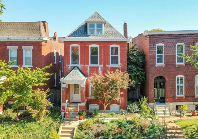 Photo 1 of Single family home for sale at 2320 Arkansas Ave, Saint Louis, MO 63104 | MLS# 24064130 | Listing updated on 2024-11-16