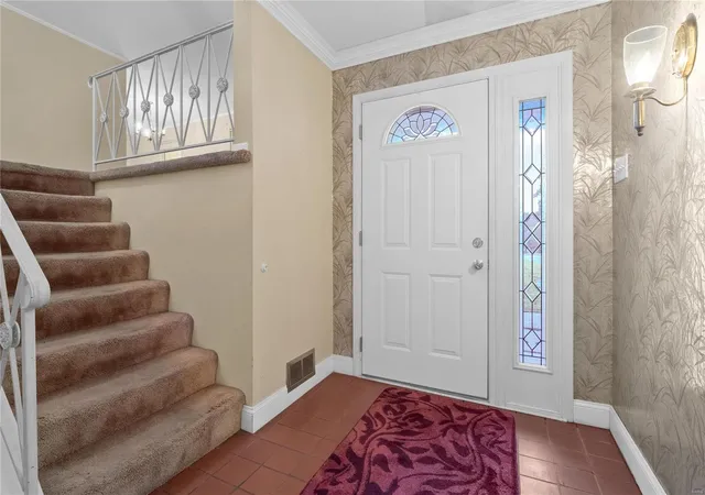 Photo 3 of Single family home for sale at 11830 Jerrilen Ct, Saint Louis, MO 63131 | MLS# 24064687 | Listing updated on 2024-12-11