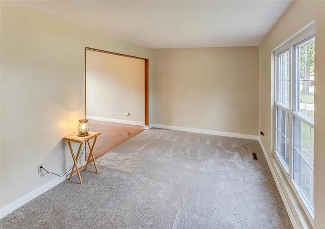 Photo 2 of Single family home for sale at 314 Goldenrod Ln, Belleville, IL 62226 | MLS# 24065085 | Listing updated on 2024-12-03