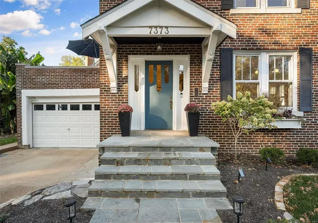 Photo 4 of Single family home for sale at 7373 Kingsbury Blvd, Saint Louis, MO 63130 | MLS# 24065225 | Listing updated on 2024-11-12
