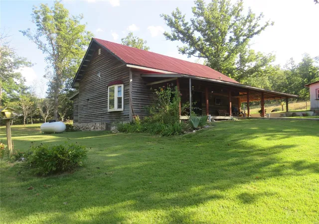 Photo 2 of Single family home for sale at 150 County Rd 720, Centerville, MO 63633 | MLS# 24065783 | Listing updated on 2024-10-18