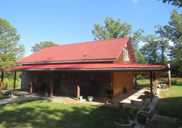 Photo 3 of Single family home for sale at 150 County Rd 720, Centerville, MO 63633 | MLS# 24065783 | Listing updated on 2024-10-18