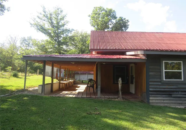 Photo 4 of Single family home for sale at 150 County Rd 720, Centerville, MO 63633 | MLS# 24065783 | Listing updated on 2024-10-18