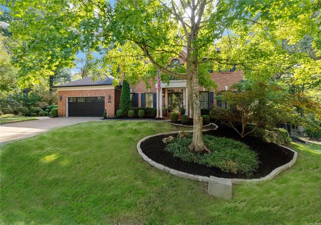 Photo 2 of Single family home for sale at 502 Pointe Essex Ct, Saint Louis, MO 63122 | MLS# 24065798 | Listing updated on 2024-10-28