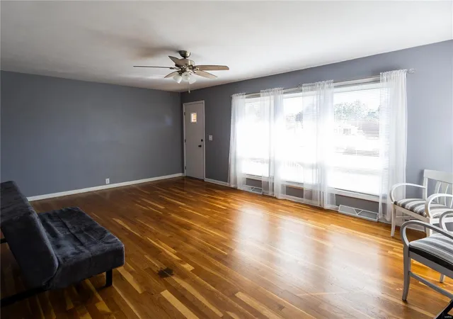 Photo 3 of Single family home for sale at 815 Michigan St, Farmington, MO 63640 | MLS# 24065850 | Listing updated on 2024-12-18