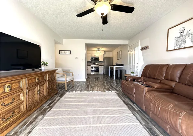 Photo 4 of Condo for sale at 134 Jubilee Hl Dr #B, Wildwood, MO 63040 | MLS# 24065864 | Listing updated on 2024-10-23