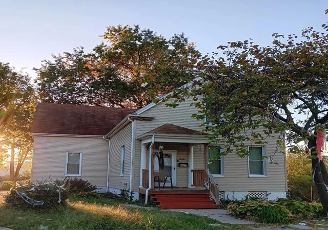 Photo 2 of Single family home for sale at 8510 Hamilton Ave, Saint Louis, MO 63136 | MLS# 24065906 | Listing updated on 2024-10-28