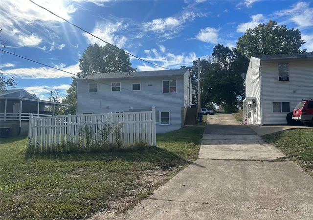 Photo 3 of Single family home for sale at 1015 W State St, Union, MO 63084 | MLS# 24065915 | Listing updated on 2024-11-28