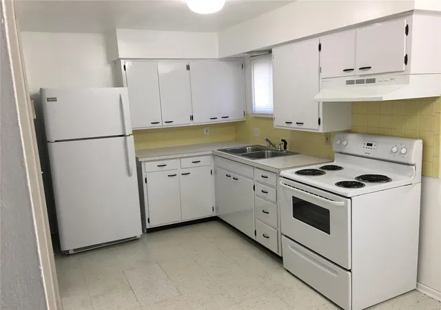Photo 3 of Single family home for sale at 1015 W State St, Union, MO 63084 | MLS# 24065915 | Listing updated on 2024-11-28