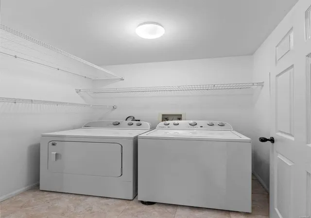 Photo 3 of Condo for sale at 1249 Woodland Point Dr #H, Saint Louis, MO 63146 | MLS# 24065980 | Listing updated on 2024-12-08