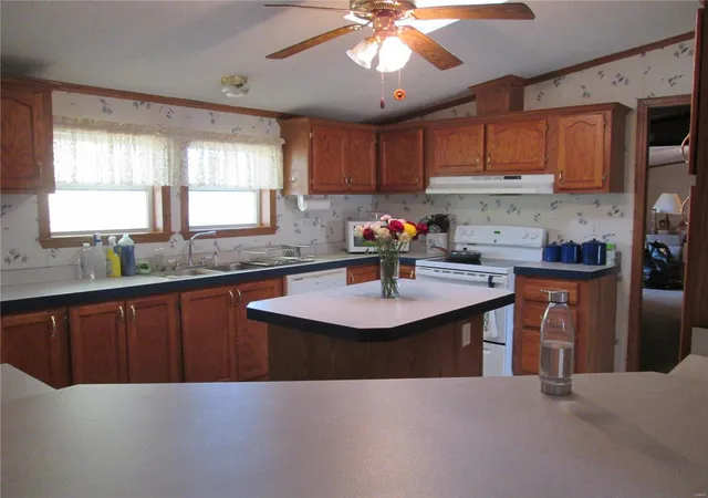 Photo 3 of Single family home for sale at 4542 Dent County Rd 2050, Rolla, MO 65401 | MLS# 24066000 | Listing updated on 2024-12-10