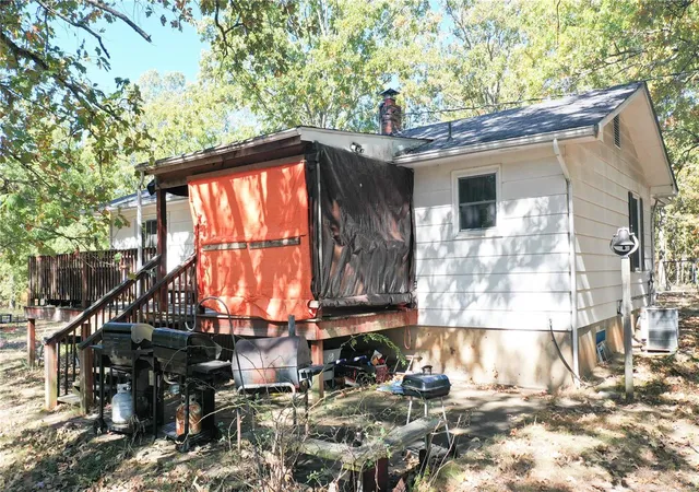 Photo 3 of Single family home for sale at 302 County Rd 3360, Salem, MO 65560 | MLS# 24066048 | Listing updated on 2024-12-02