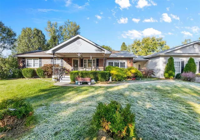 Photo 1 of Single family home for sale at 127 County Rd 39e, Ironton, MO 63650 | MLS# 24066742 | Listing updated on 2024-11-13