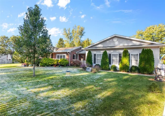 Photo 3 of Single family home for sale at 127 County Rd 39e, Ironton, MO 63650 | MLS# 24066742 | Listing updated on 2024-11-13