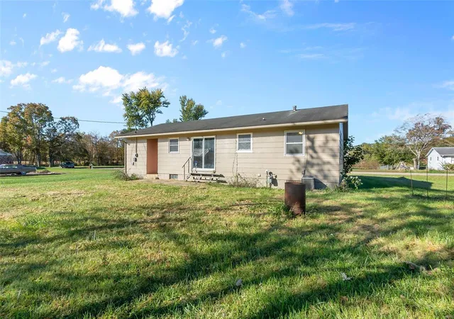 Photo 3 of Single family home for sale at 56 County Rd 39d, Ironton, MO 63650 | MLS# 24066747 | Listing updated on 2024-11-05
