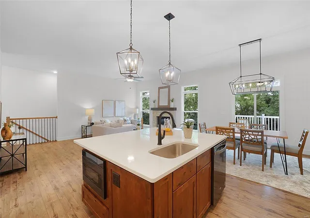 Photo 4 of Single family home for sale at 3 Valley Brooke Ct #3SJM, Washington, MO 63090 | MLS# 24066835 | Listing updated on 2024-10-26