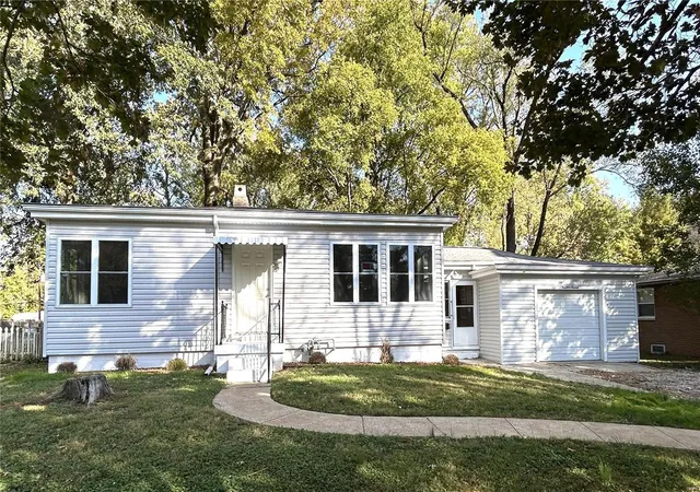 Photo 1 of Single family home for sale at 1900 N 15th Street, Swansea, IL 62226 | MLS# 24066939 | Listing updated on 2024-12-18