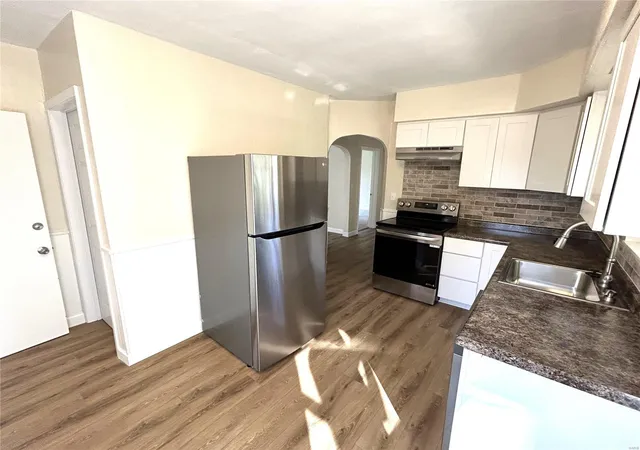 Photo 3 of Single family home for sale at 1900 N 15th Street, Swansea, IL 62226 | MLS# 24066939 | Listing updated on 2024-12-18
