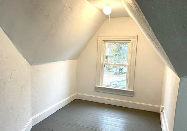 Photo 3 of Single family home for sale at 318 S 16th Street, Belleville, IL 62220 | MLS# 24067654 | Listing updated on 2024-12-15