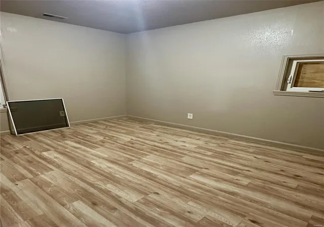 Photo 4 of Single family home for sale at 45 Delores Dr, East Saint Louis, IL 62206 | MLS# 24067851 | Listing updated on 2024-11-28