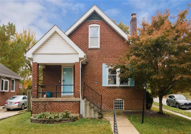 Photo 1 of Single family home for sale at 7238 Richmond Pl, Saint Louis, MO 63143 | MLS# 24067963 | Listing updated on 2024-11-24