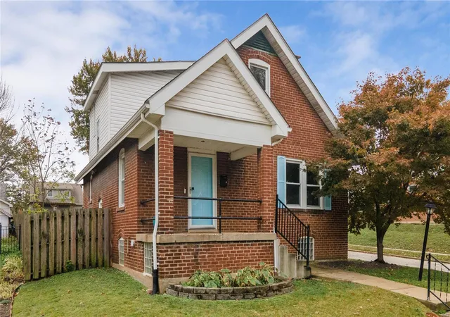Photo 2 of Single family home for sale at 7238 Richmond Pl, Saint Louis, MO 63143 | MLS# 24067963 | Listing updated on 2024-11-24