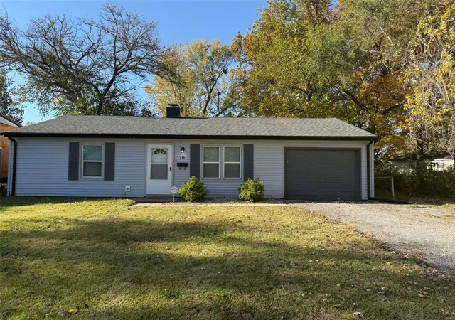 Photo 1 of Single family home for sale at 16 Saint Ambrose Dr, East Saint Louis, IL 62206 | MLS# 24068055 | Listing updated on 2024-11-01