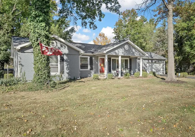 Photo 2 of Single family home for sale at 12459 Ballas Meadows Dr, Saint Louis, MO 63131 | MLS# 24068457 | Listing updated on 2024-12-16