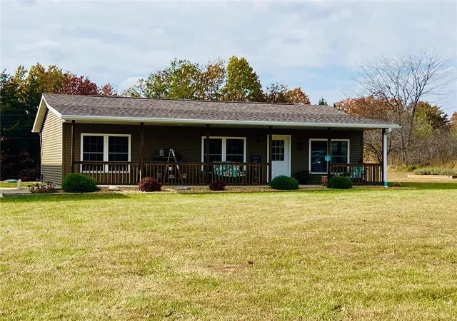 Photo 3 of Single family home for sale at 22981 Lick Crk Ests Pl, Perry, MO 63462 | MLS# 24068501 | Listing updated on 2024-11-25