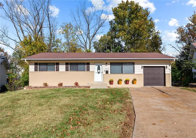 Photo 1 of Single family home for sale at 10444 Gardo Ct, Saint Louis, MO 63137 | MLS# 24068519 | Listing updated on 2024-11-02