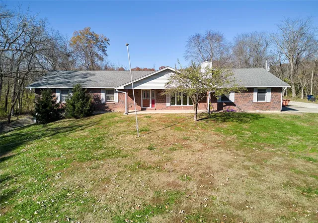 Photo 1 of Single family home for sale at 977 Page Branch Rd, Elsberry, MO 63343 | MLS# 24068647 | Listing updated on 2024-12-03