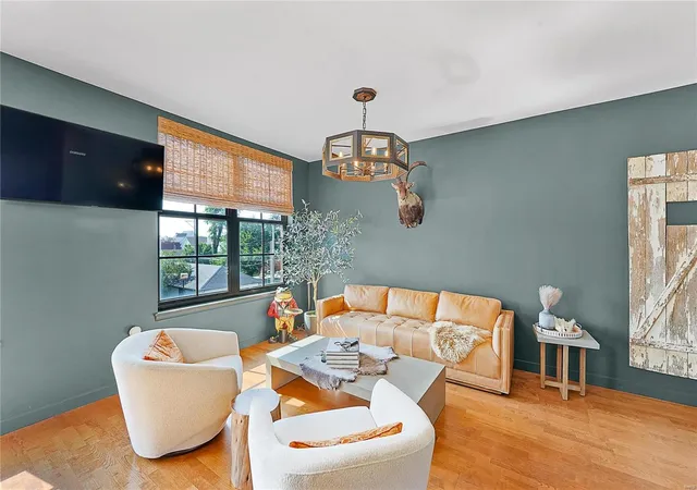 Photo 3 of Townhouse for sale at 464 N Boyle Ave #464, Saint Louis, MO 63108 | MLS# 24068719 | Listing updated on 2024-11-21