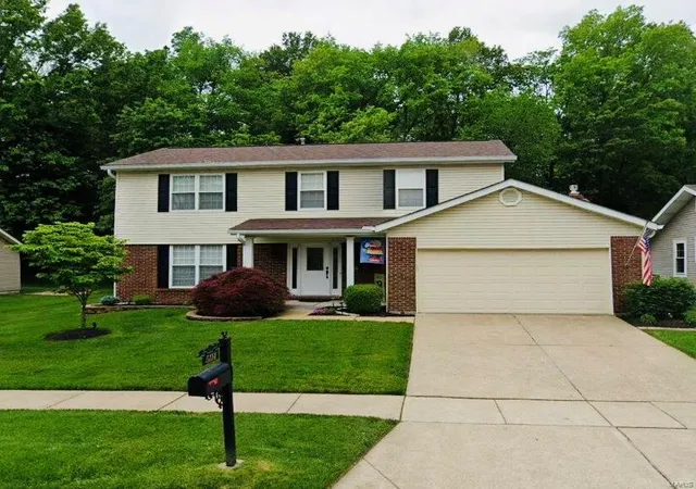 Photo 1 of Single family home for sale at 5114 Suson Way Ct, Saint Louis, MO 63128 | MLS# 24069181 | Listing updated on 2024-11-10