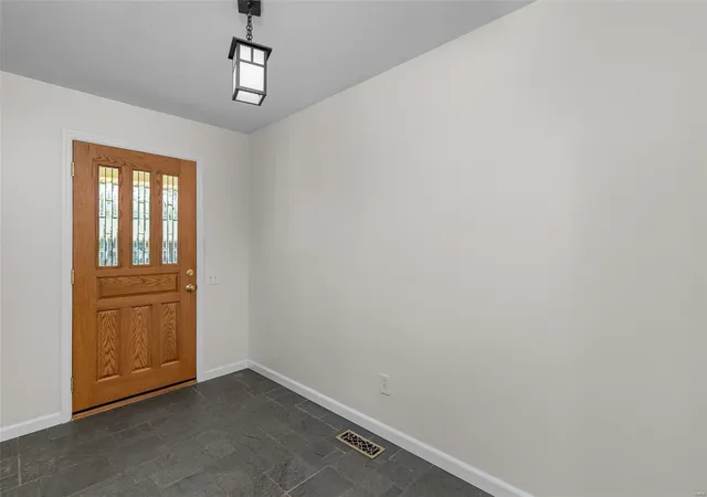 Photo 4 of Single family home for sale at 707 Big Bnd Woods Dr, Manchester, MO 63021 | MLS# 24069249 | Listing updated on 2025-04-24