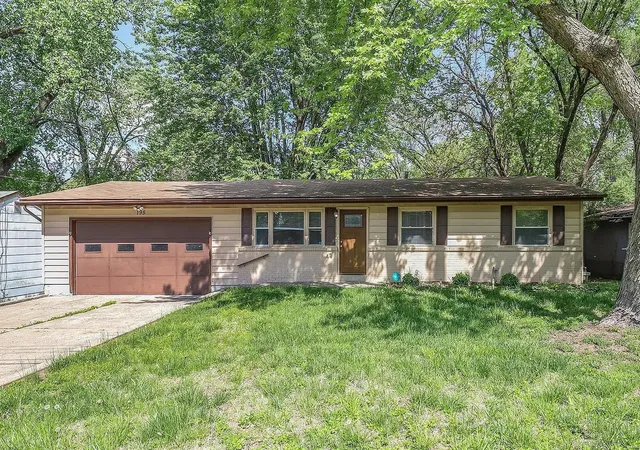 Photo 1 of Single family home for sale at 195 Bascom Dr, Saint Louis, MO 63135 | MLS# 24069669 | Listing updated on 2024-11-20