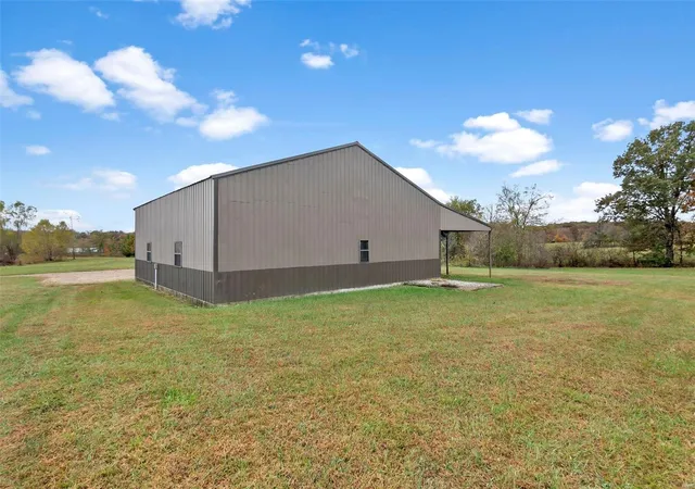 Photo 4 of Single family home for sale at 16815 Augusta Dr, Glenallen, MO 63751 | MLS# 24069738 | Listing updated on 2024-12-09