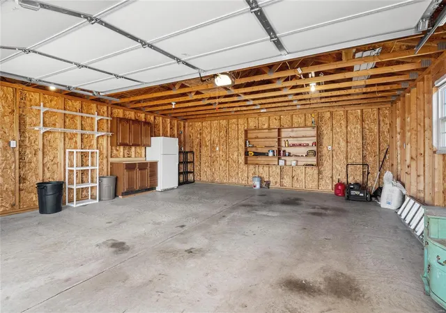 Photo 4 of Single family home for sale at 405 East 3rd St, O Fallon, IL 62269 | MLS# 24069814 | Listing updated on 2024-11-18