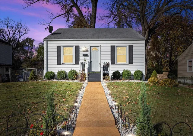 Photo 1 of Single family home for sale at 3555 Saint Christopher Ln, Saint Ann, MO 63074 | MLS# 24069845 | Listing updated on 2025-03-12
