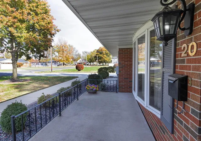 Photo 3 of Single family home for sale at 20 N 3rd Street, Breese, IL 62230 | MLS# 24069931 | Listing updated on 2024-12-03