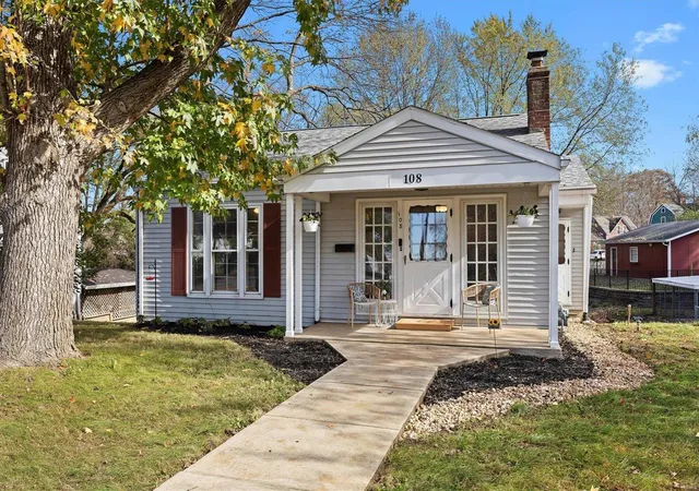 Photo 1 of Single family home for sale at 108 Stanton St, Lebanon, IL 62254 | MLS# 24070552 | Listing updated on 2024-11-19