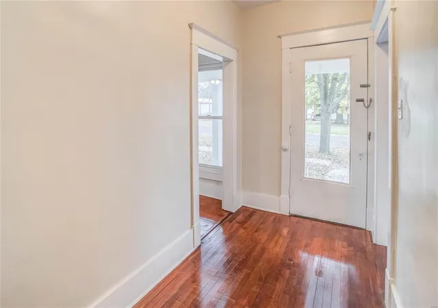 Photo 3 of Single family home for sale at 114 4th Street N, Carrollton, IL 62016 | MLS# 24070759 | Listing updated on 2024-12-05