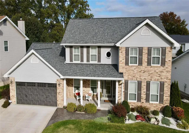 Photo 3 of Single family home for sale at 5858 Westcliffe Dr, Saint Louis, MO 63129 | MLS# 24070979 | Listing updated on 2024-11-30