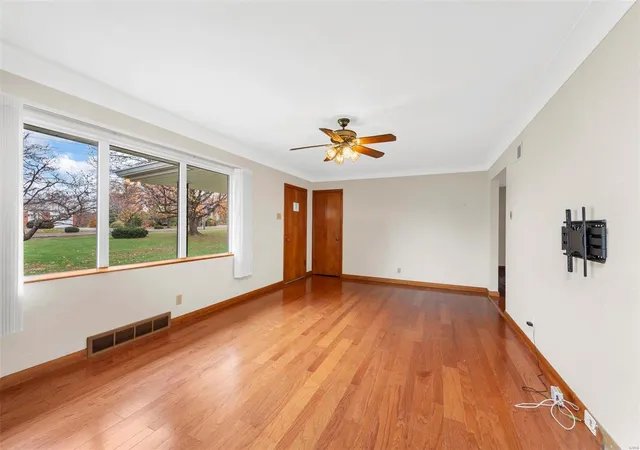 Photo 3 of Single family home for sale at 5052 Theiss Rd, Saint Louis, MO 63128 | MLS# 24071337 | Listing updated on 2024-12-02