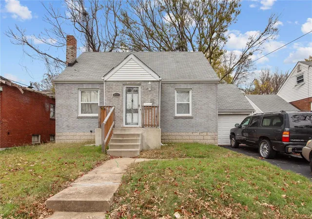 Photo 1 of Single family home for sale at 2531 Oepts Ave, Saint Louis, MO 63136 | MLS# 24071547 | Listing updated on 2024-12-10