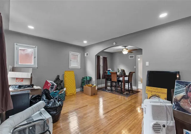 Photo 2 of Single family home for sale at 2531 Oepts Ave, Saint Louis, MO 63136 | MLS# 24071547 | Listing updated on 2024-12-10