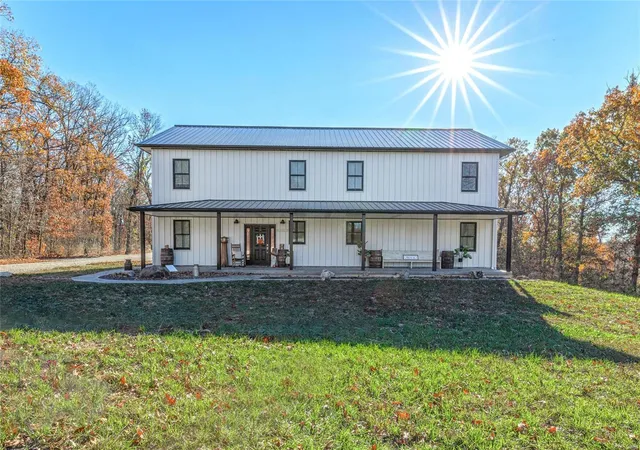 Photo 1 of Single family home for sale at 575 Highway W, Eldon, MO 65026 | MLS# 24071708 | Listing updated on 2024-12-10