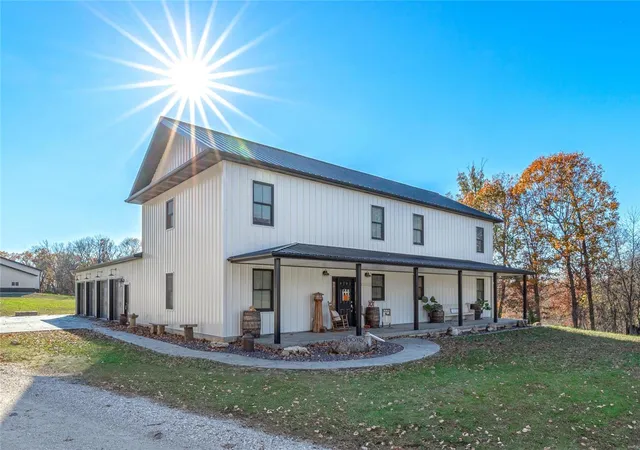 Photo 3 of Single family home for sale at 575 Highway W, Eldon, MO 65026 | MLS# 24071708 | Listing updated on 2024-12-10