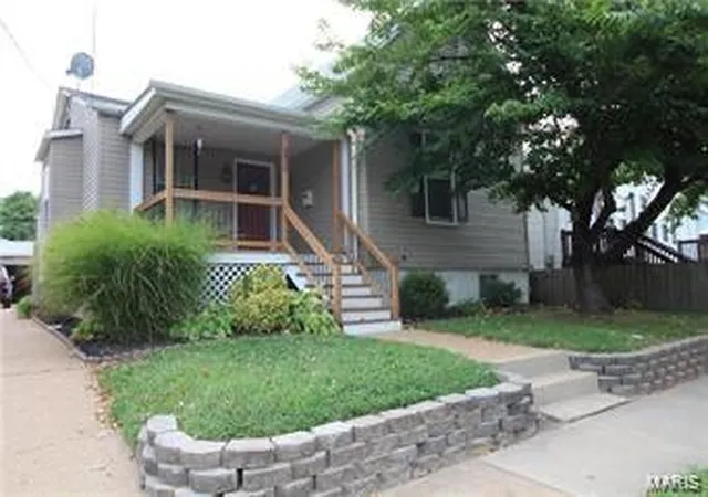 Photo 1 of Single family home for sale at 4856 Hannover Ave, Saint Louis, MO 63123 | MLS# 24071745 | Listing updated on 2024-12-04