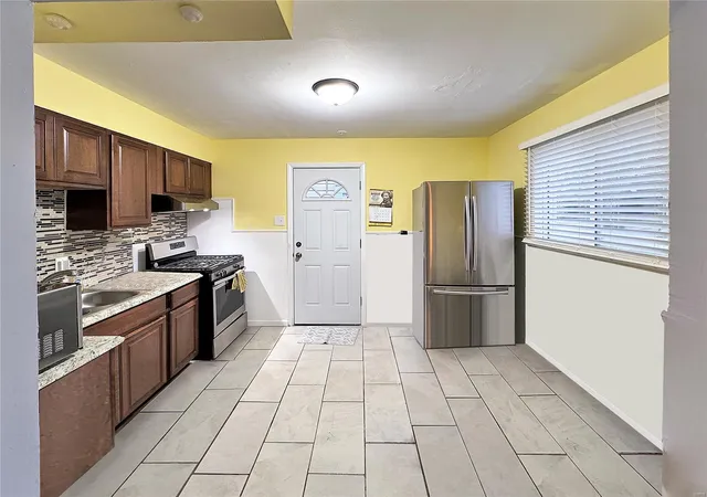 Photo 3 of Single family home for sale at 6404 Jesse Jackson Ave, Saint Louis, MO 63121 | MLS# 24071931 | Listing updated on 2024-12-07